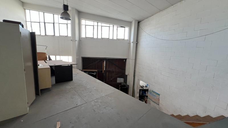 To Let commercial Property for Rent in Paarden Eiland Western Cape